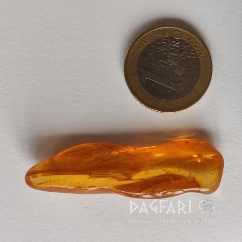 Genuine Baltic amber–nuggets without a hole, perfect for carving