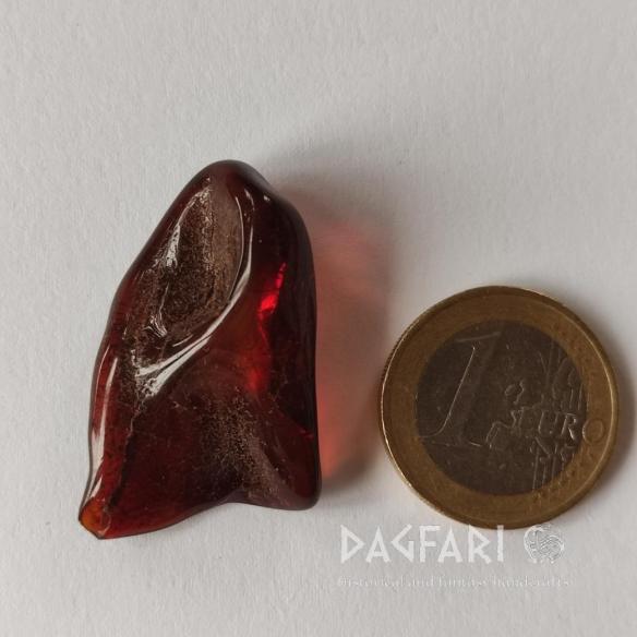 Genuine Baltic amber–nuggets without a hole, perfect for carving