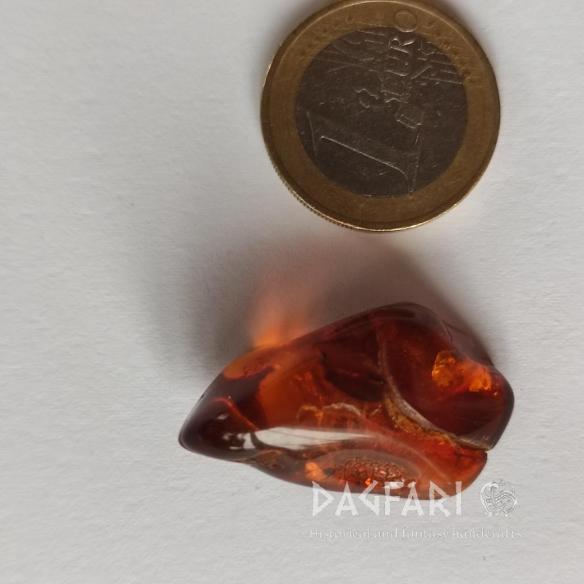 Genuine Baltic amber–nuggets without a hole, perfect for carving