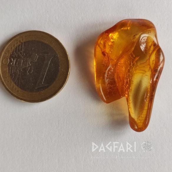 Genuine Baltic amber–nuggets without a hole, perfect for carving