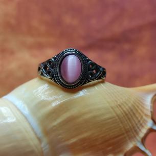 Feiner Edelstahlring – JUGENDSTIL-HERZ mit rosa Cabochon