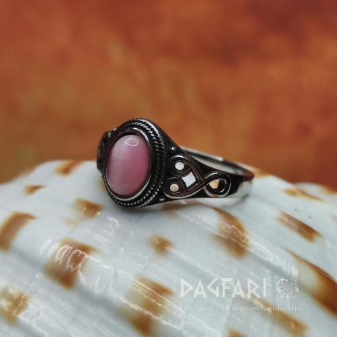 Feiner Edelstahlring – JUGENDSTIL-HERZ mit rosa Cabochon