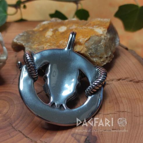Anhänger RUNENKREIS mit Ziegenbock, Totenkopf und Valknut – Symbol Odins