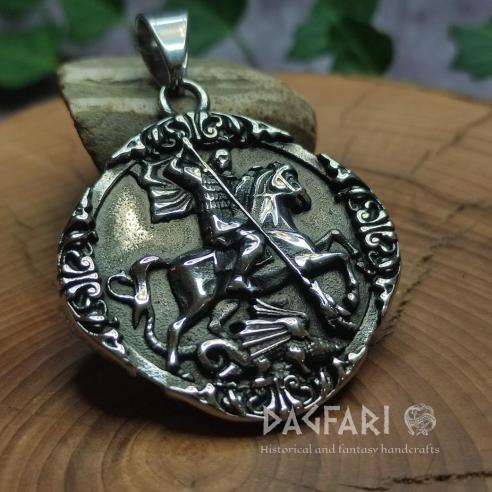 Medailon svatý JIŘÍ A DRAK – ocelový přívěsek pro spravedlivé ochránce