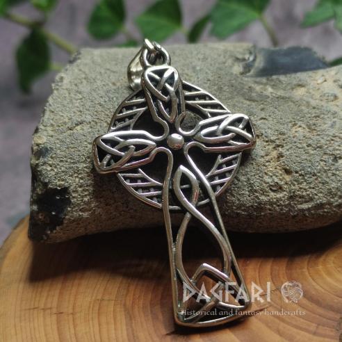 CELTIC Großes, beidseitig graviertes keltisches Sonnenkreuz – chirurgischer Stahl