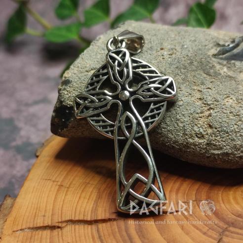 CELTIC Großes, beidseitig graviertes keltisches Sonnenkreuz – chirurgischer Stahl