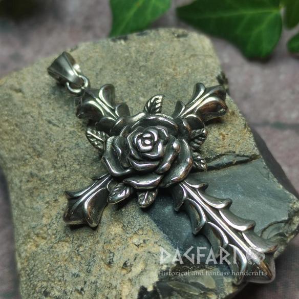 Großer Stahlanhänger „KREUZ MIT SCHWARZER ROSE“ – Geschenkidee für Motorradfahrerinnen