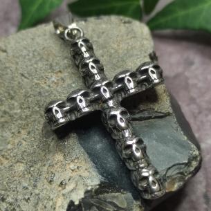 SCHÄDELKREUZ – Anhänger „Memento mori“, gedenke des Todes