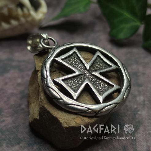 Přívěsek MALTÉZSKÝ KŘÍŽ v kruhu - symbol jednoty