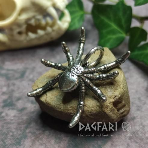 ARACHNID Anhänger in Form einer Spinne mit roten Augen, rote Zirkonia, EdelStahl