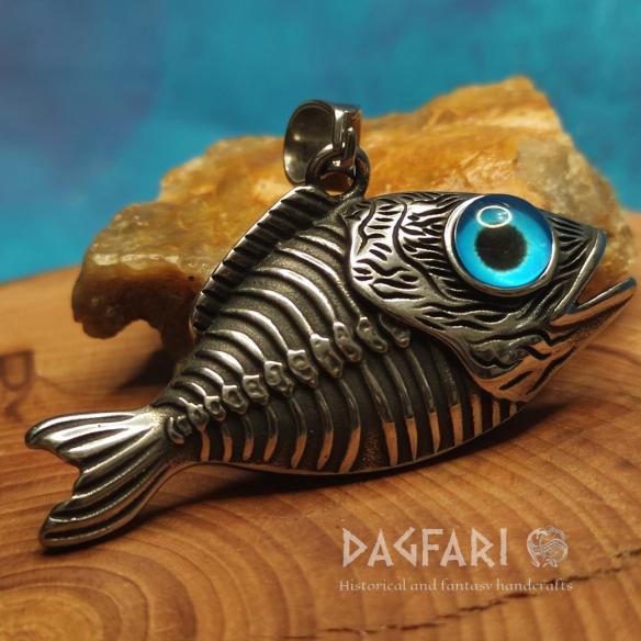Anhänger FISCH mit blauem Auge, Fischskelett – nicht nur für Angler