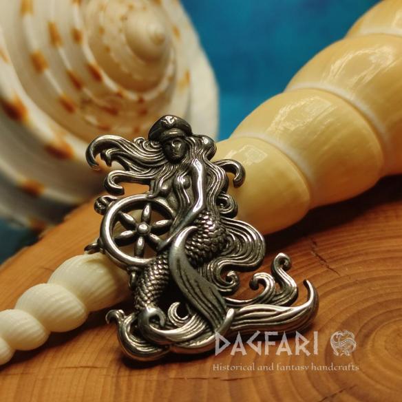 RAVENNA The Mermaid at the Helm – Let Your Imagination Guide You!