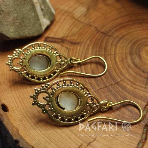 Ovale, durchbrochene Ohrringe im orientalischen/Ethno-Stil mit Granulation und Halbedelsteinen