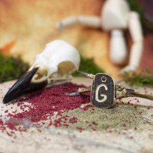 Pendant "G" carved into deer antler 2