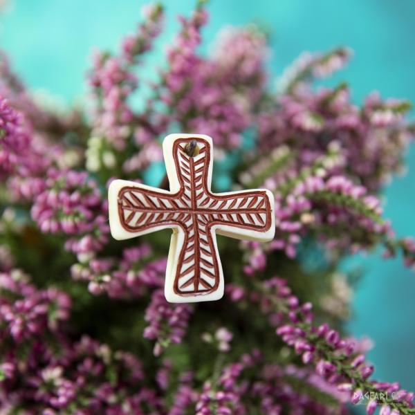 Amulet Cross BoneTwig - red