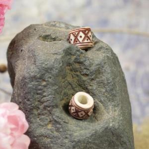 Bead for beard and hair, antler - Crossroads, red