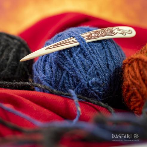 Originalnadeln aus Hirschgeweih, Drache - rot