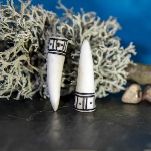 Pendant antler tip Dagfari small - Dot, black