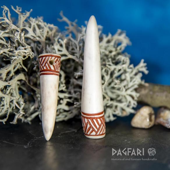 Přívěsek parohová špička Dagfari malá - Stromeček, červená