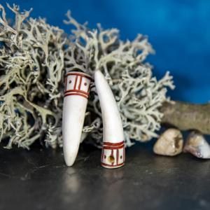 Pendant antler tip Dagfari small - Dot, red