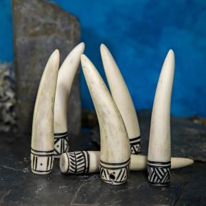 Pendant antler tip Dagfari big - Tree, black 2