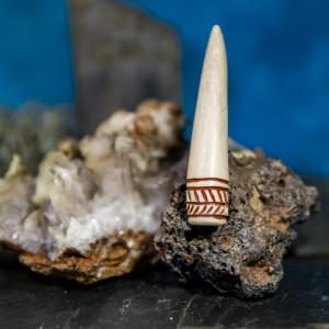 Pendant antler tip Dagfari big - Twig, red