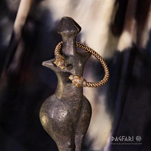 Knitted bracelet bear Björn -  knitted from bronze wire