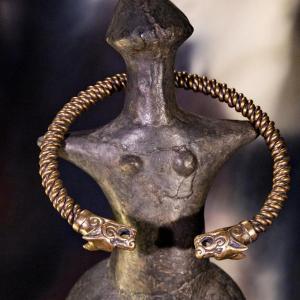 Bronze Mjölnir Anhänger Adler frühes Mittelalter 35k. Wikinger / Slawen