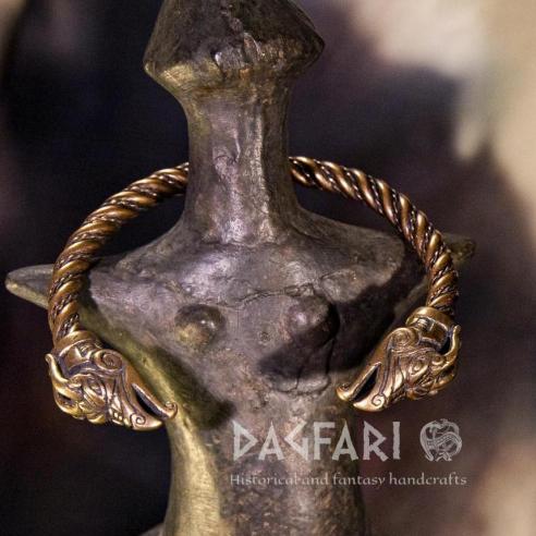 FAFNIR – Bronze-Geflechtarmband im keltischen/wikingerischen Stil – Drachen – Drachenköpfe