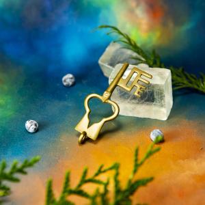 Key Therese, gothic - brass 2