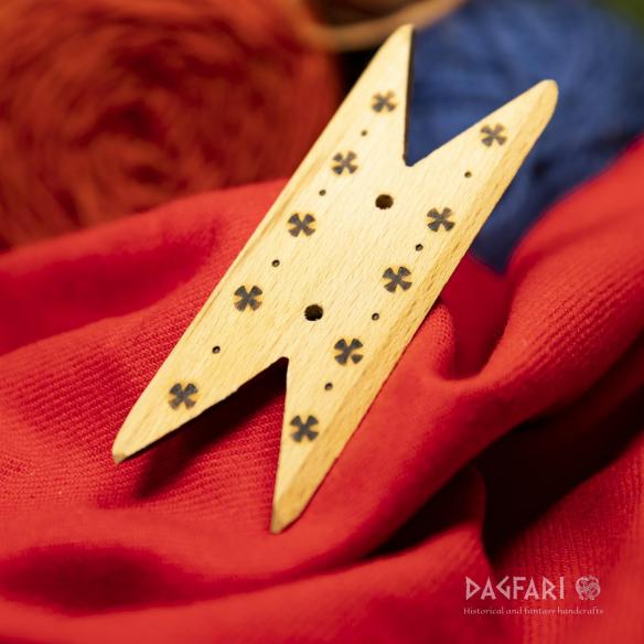 KŘÍŽE Dřevěná pomůcka ke tkaní - člunek tkalcovský - bukové dřevo