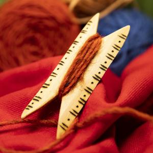 DOTS Original wooden weaving shuttle with crosses, handmade and decorated 2