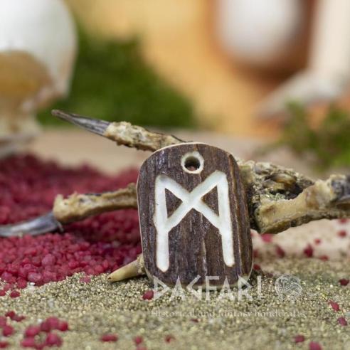 Pendant - Rune ,,MANNAZ" [ m ] - Viking deer antler amulet