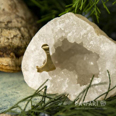 TOP Peruns Axt, Anhänger und Knauf an einer Nadel für seinen Mantel