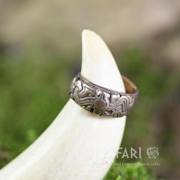 Prsten vikinský ve stylu Borre, Norsko - bronz