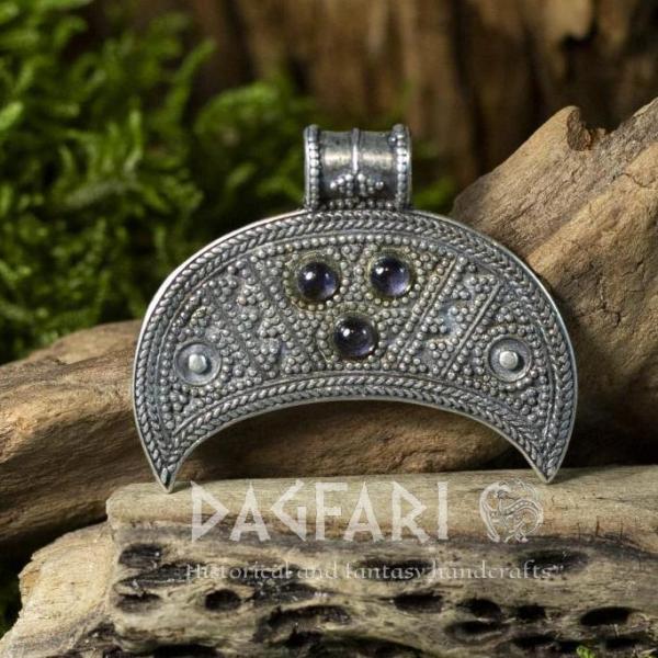 Großmährische Silberlünette mit Ijolit, Ag 925/1000