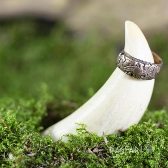 Prsten vikinský ve stylu Borre, Norsko - bronz