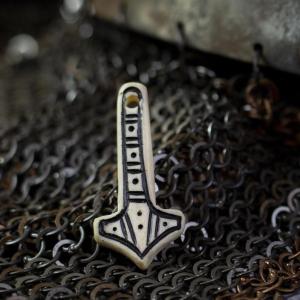 Thorovo kladivo Tečky - černé