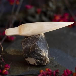 Bone arrowhead / spear - without decoration