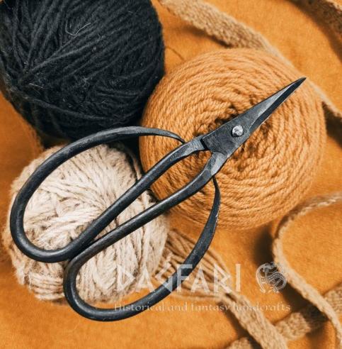 Nůžky na bonsaje i Vrcholný středověk, kované otočné - malé