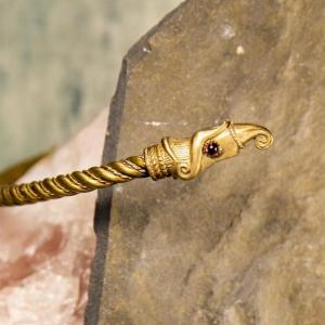 Torc - Necktie BRANWEN - brass 2