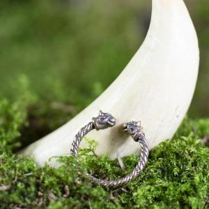 Freya Cats Ring - Twisted bronze ring, historical design 2