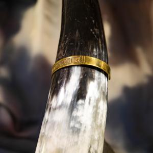 Náramek s runami proti negativním silám 2