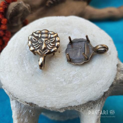 Závěsník (očko) pro zavěšení předmětů na opasek Trol z Birky