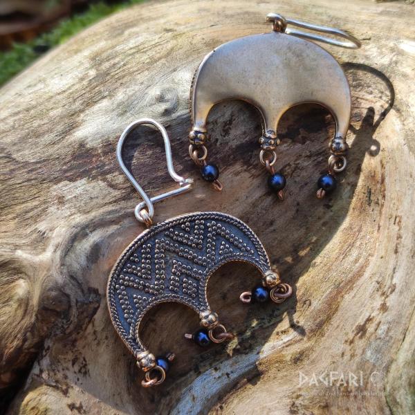 LUNETA Lunula earrings with blue Swarovski crystals - bronze