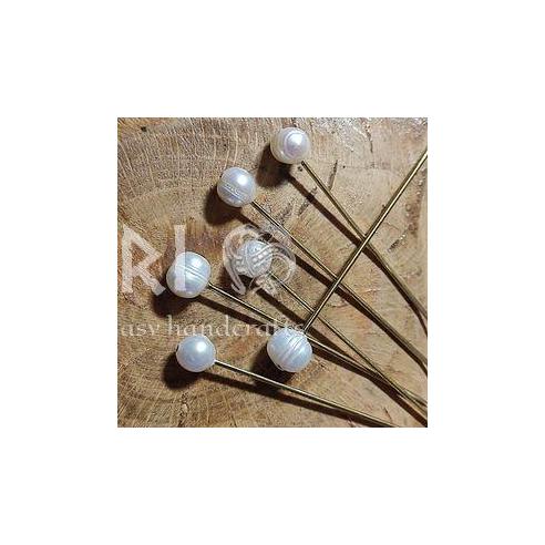 Pin with river pearl Round - handmade