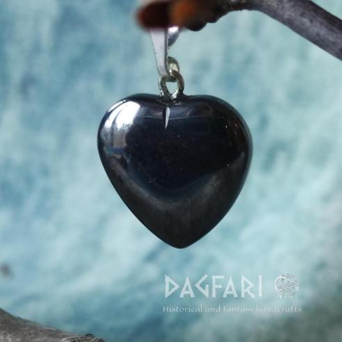 Spende ein Herz aus Hämatit, dem Stein des Blutes