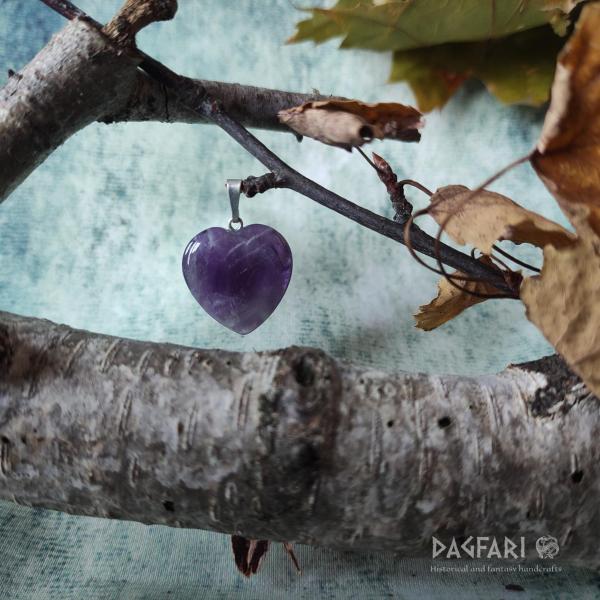 Fialové srdíčko z Ametystu pro odvykání závislostí