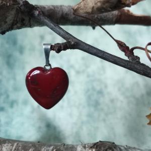 Minerální srdíčko Jaspis červený - ochrana před nočními můrami