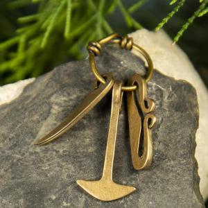 Vikinská replika Hesselbjerg, miniatury kladivo, nůž a křesadlo - bronz